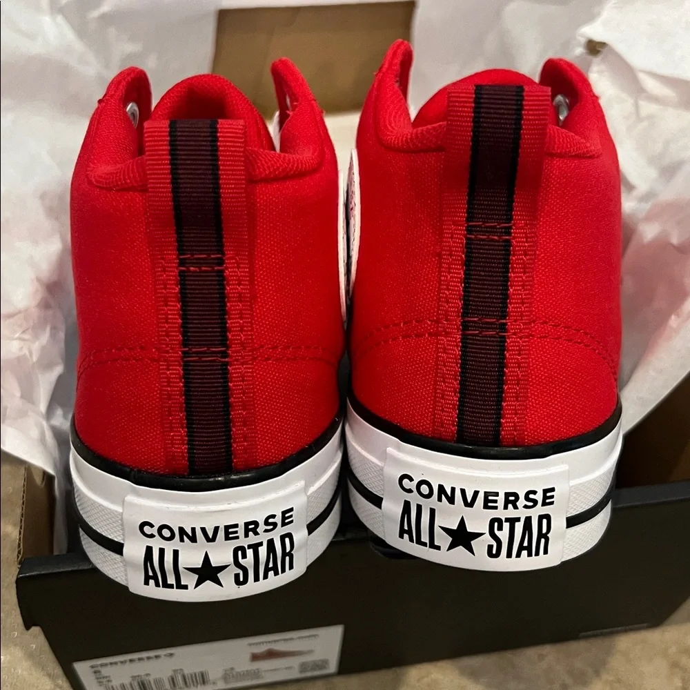 Converse CTAS sneakers Malden st mid youth 6 women’s 8